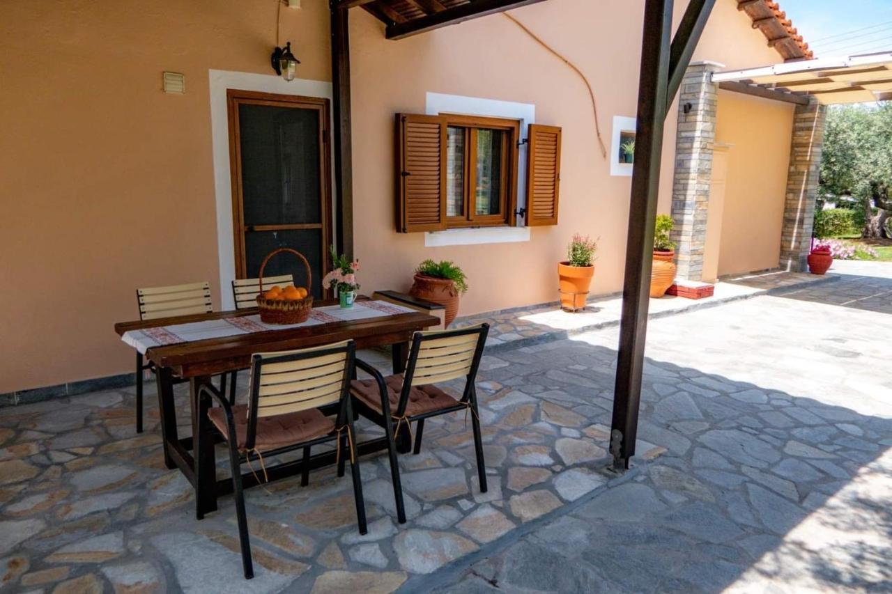 Small Paradise Nikiti  Exterior foto